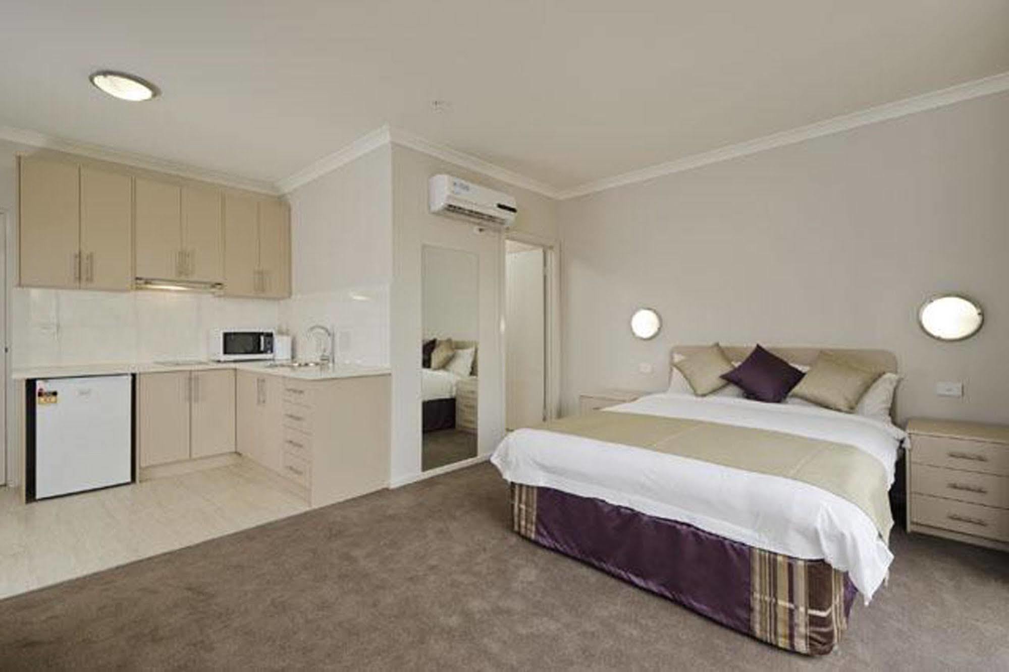 Carlton Lygon Lodge - Close To Melbourne Uni מראה חיצוני תמונה